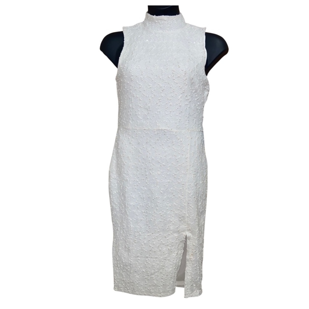 Sleeveless dress